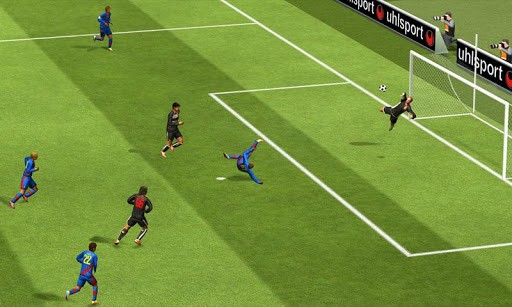 真实足球2013游戏截图5