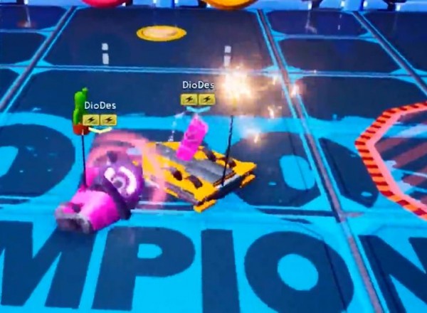 克隆机器人大乱斗游戏截图1